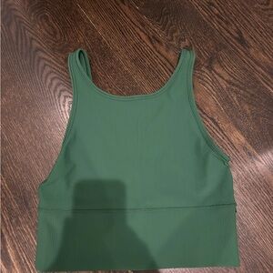 forest green lululemon tank!!